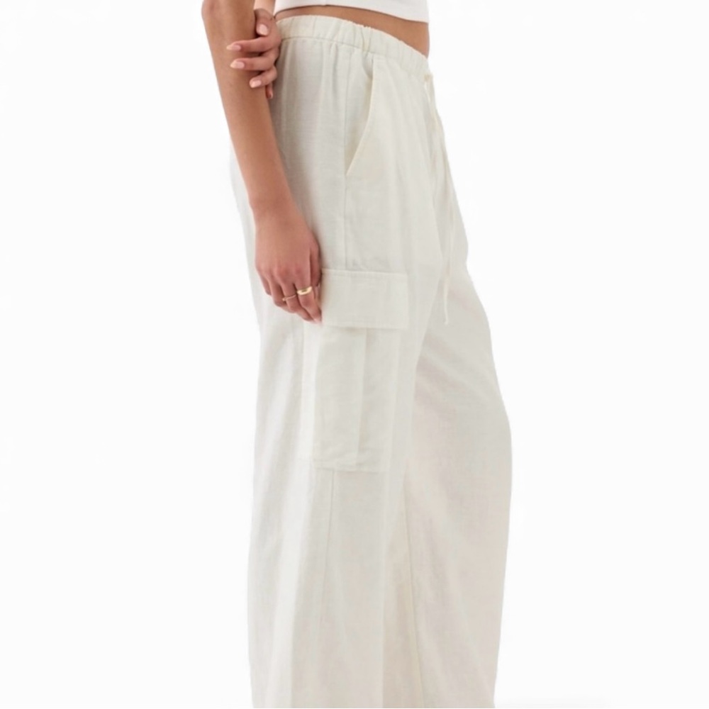 🆕💞GAP Mid-Rise Soft Linen-Cotton Blend Wide Leg Cargo Pants • IVORY • XSP • NWOT - Picture 2 of 9